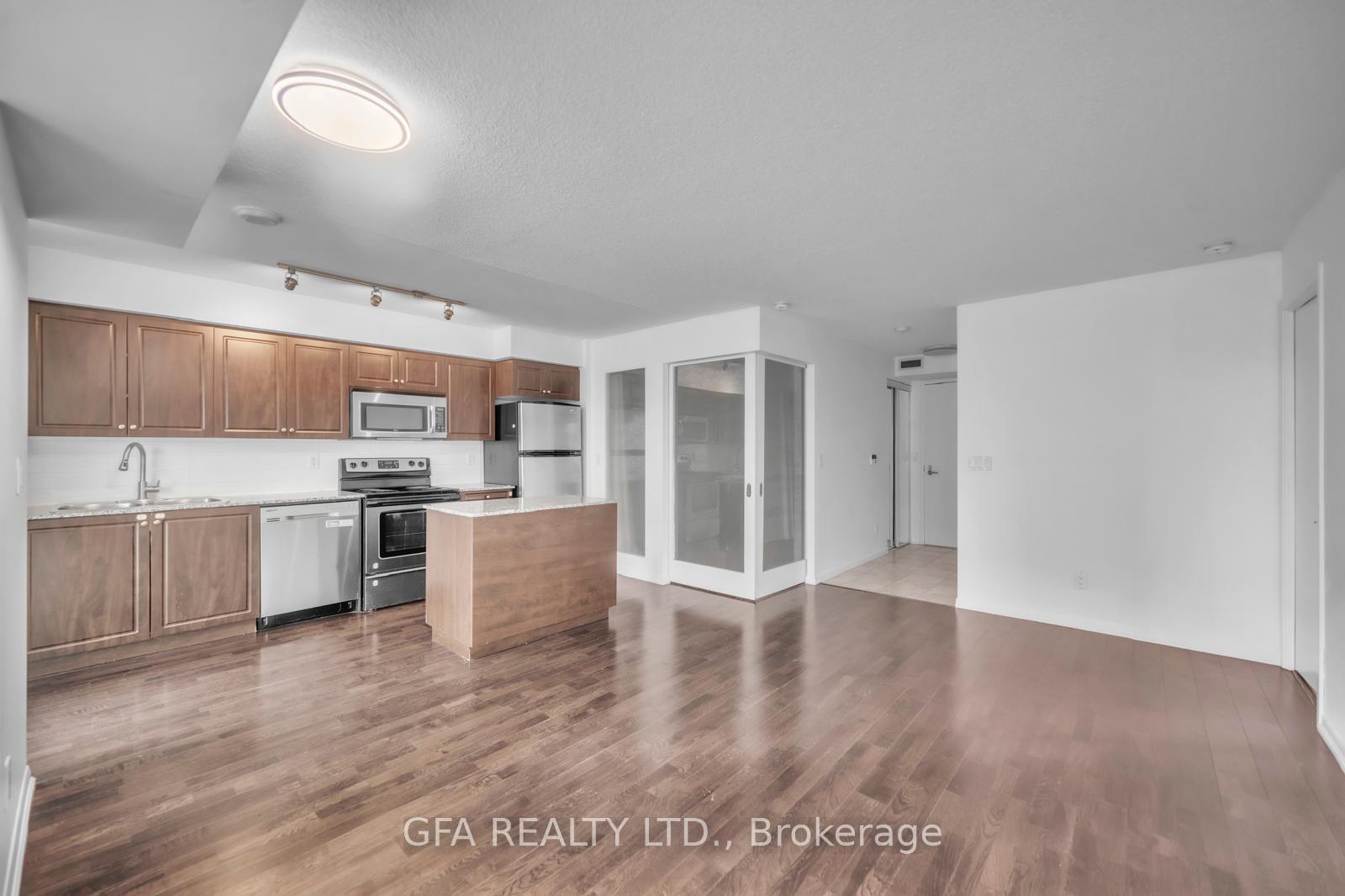 2 Bedrooms Condo at 209 Fort York, Toronto For sale