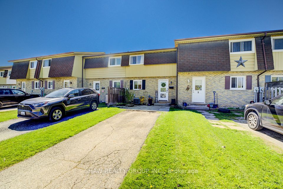 1060 Canfield Crescent