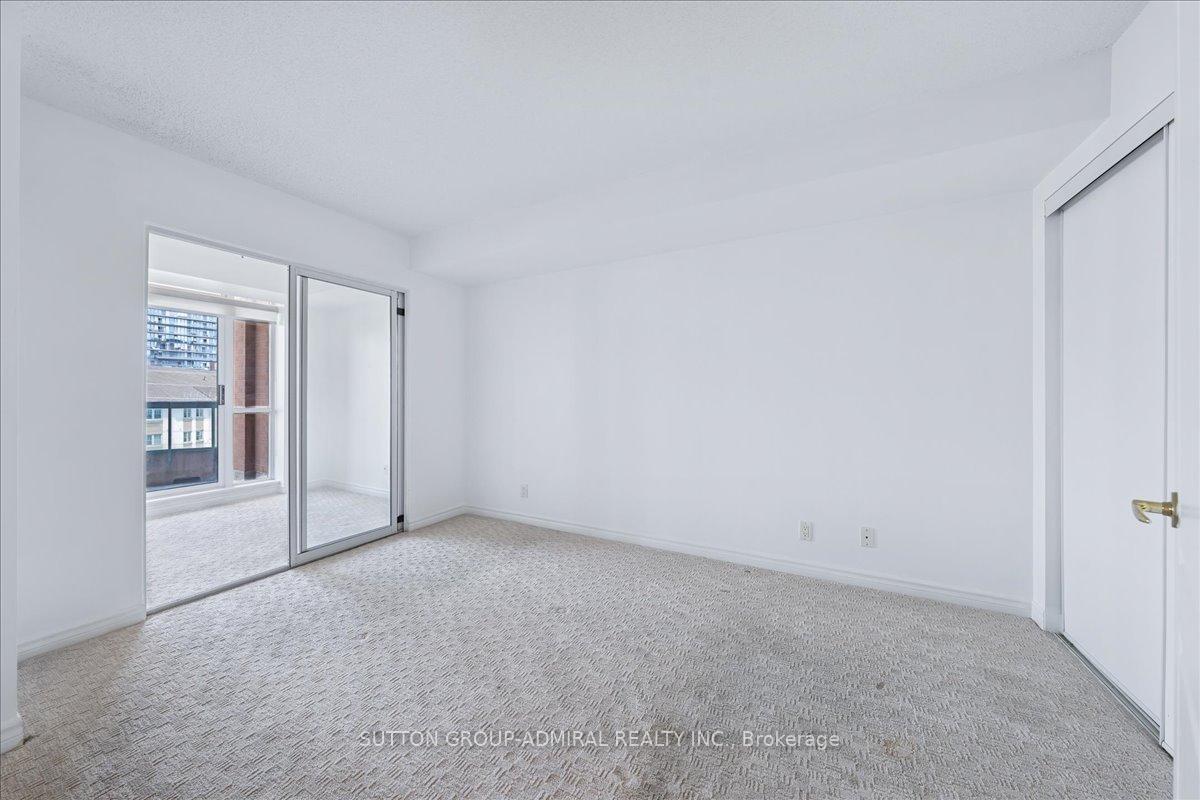 2 Bedrooms Condo at 745 New Westminster, Vaughan For sale