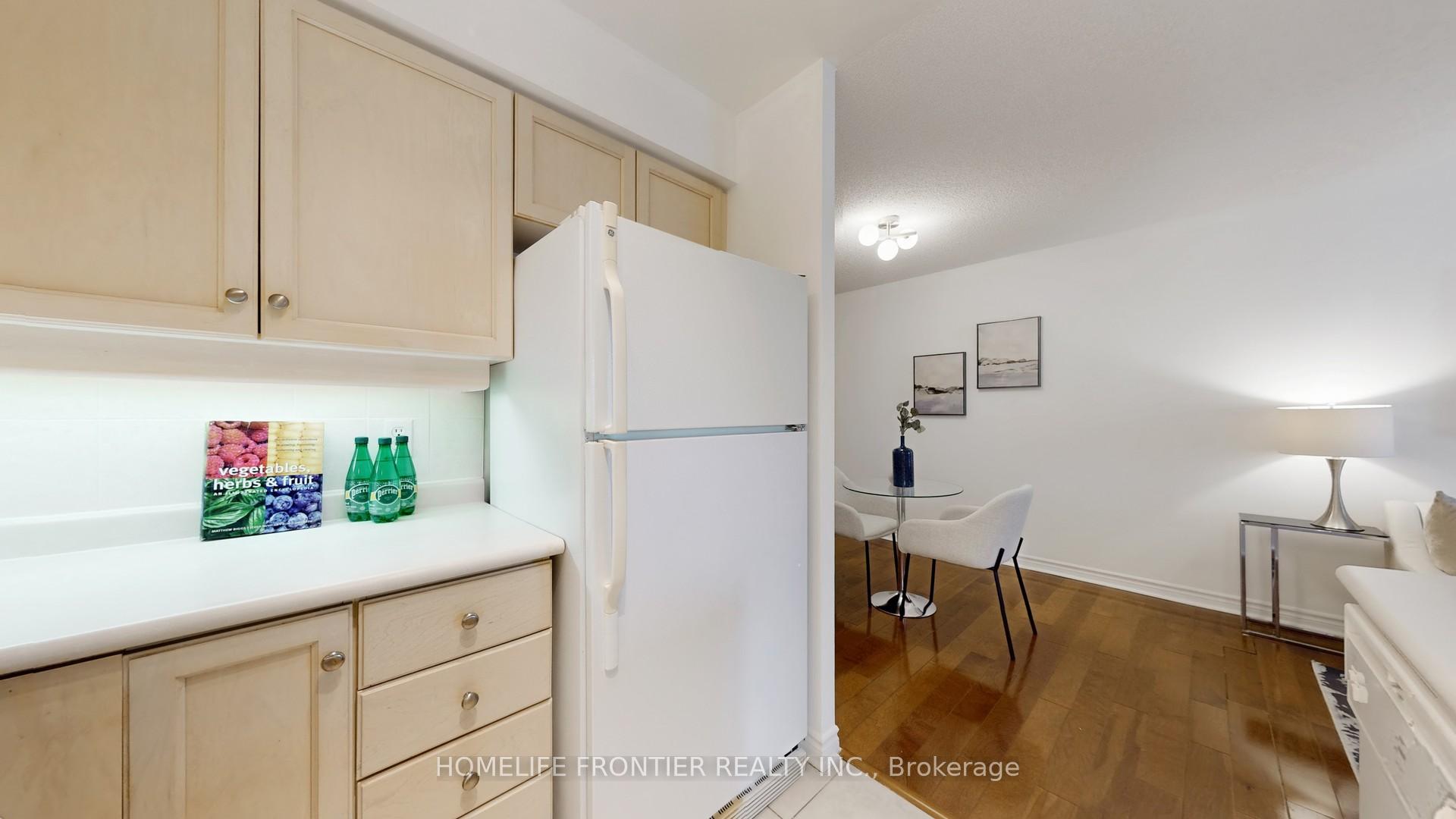 1 Bedroom Condo at 2 Rean, Toronto For sale
