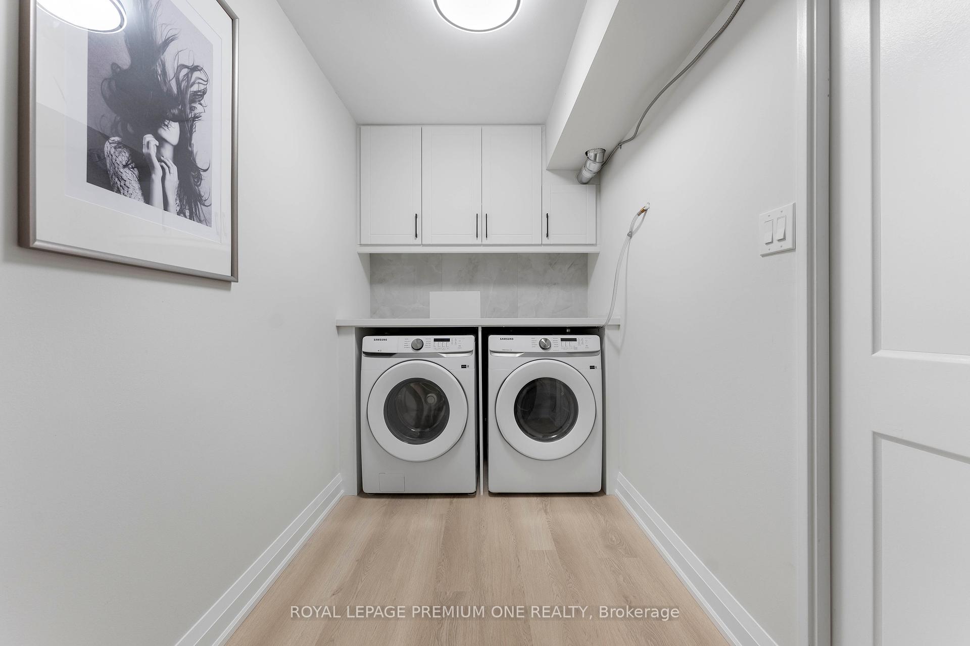 3 Bedrooms Condo at 60 Southport, Toronto For sale