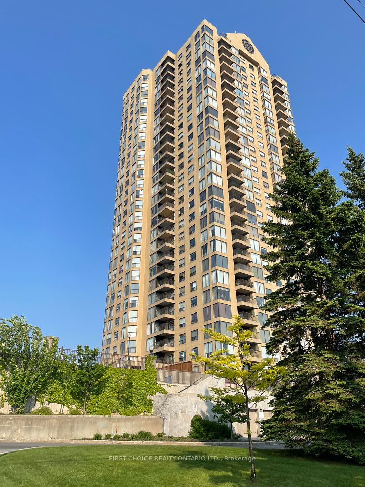 545 St Laurent