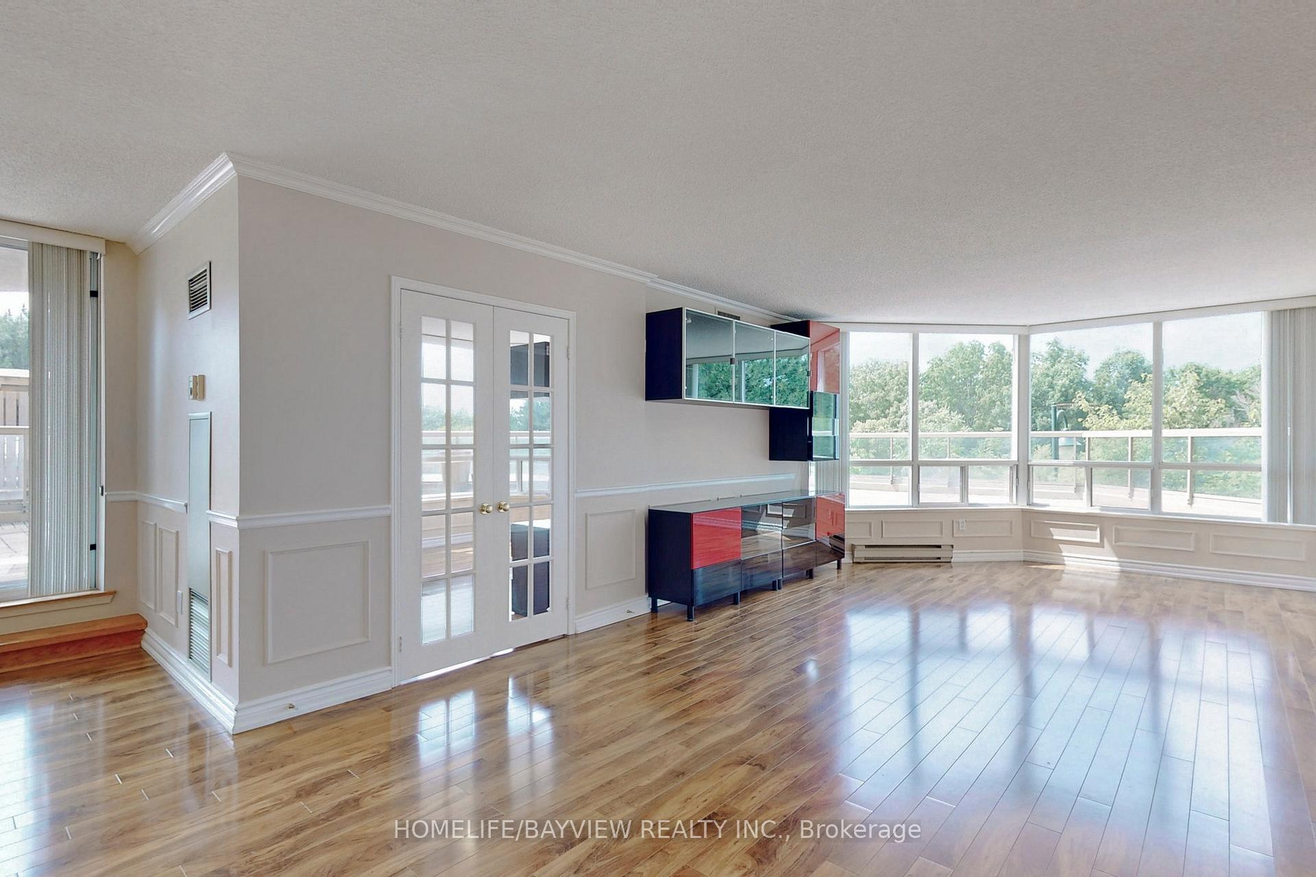 4 Bedrooms Condo at 168 Bonis, Toronto For sale