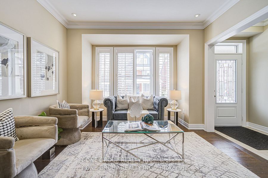9 Couloir Drive, Markham, ON L6B 0Y9