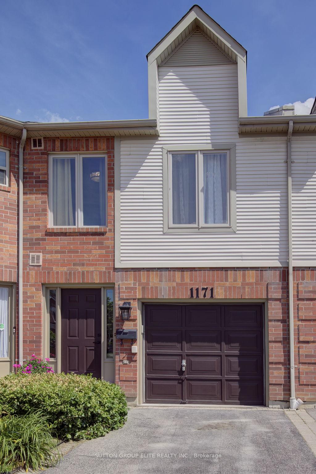 3 Bedrooms Condo at 1171 Upper Village, Mississauga For sale