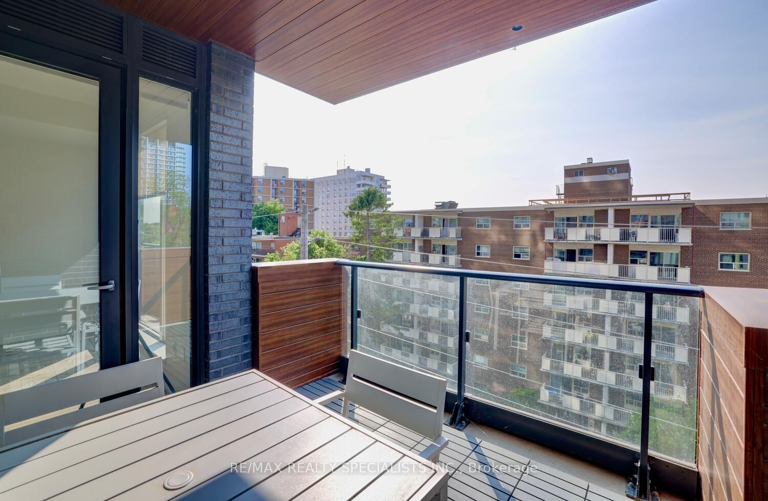 21 Park Street E, #616