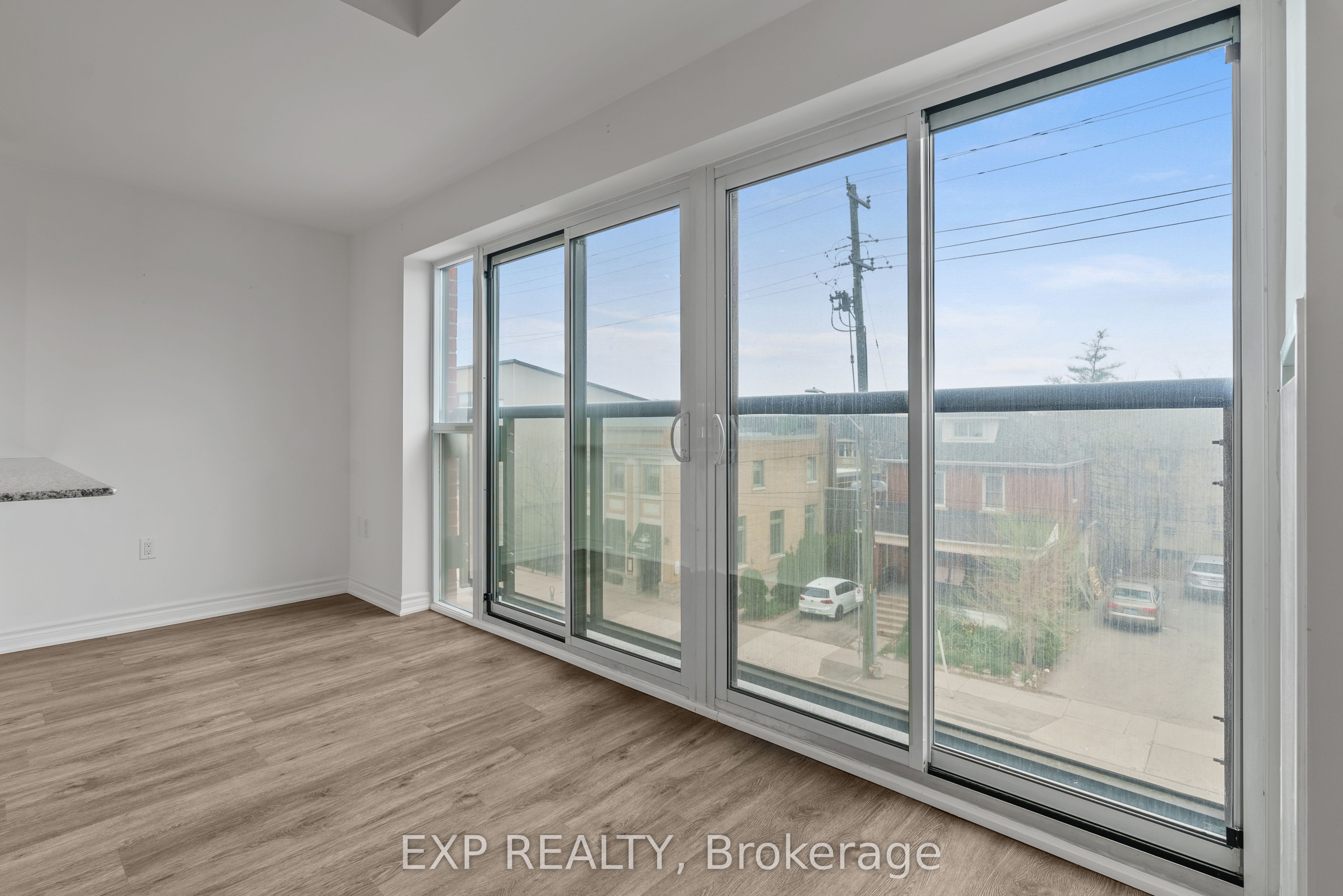 427 Aberdeen Avenue, #102