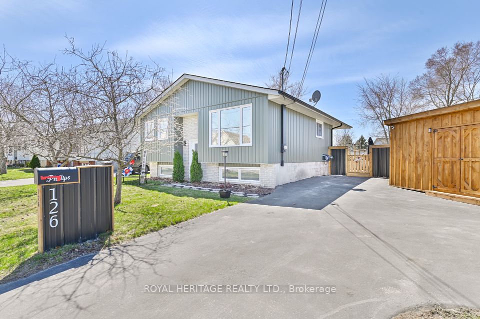 126 West Street, Quinte West, ON K8V 2M5