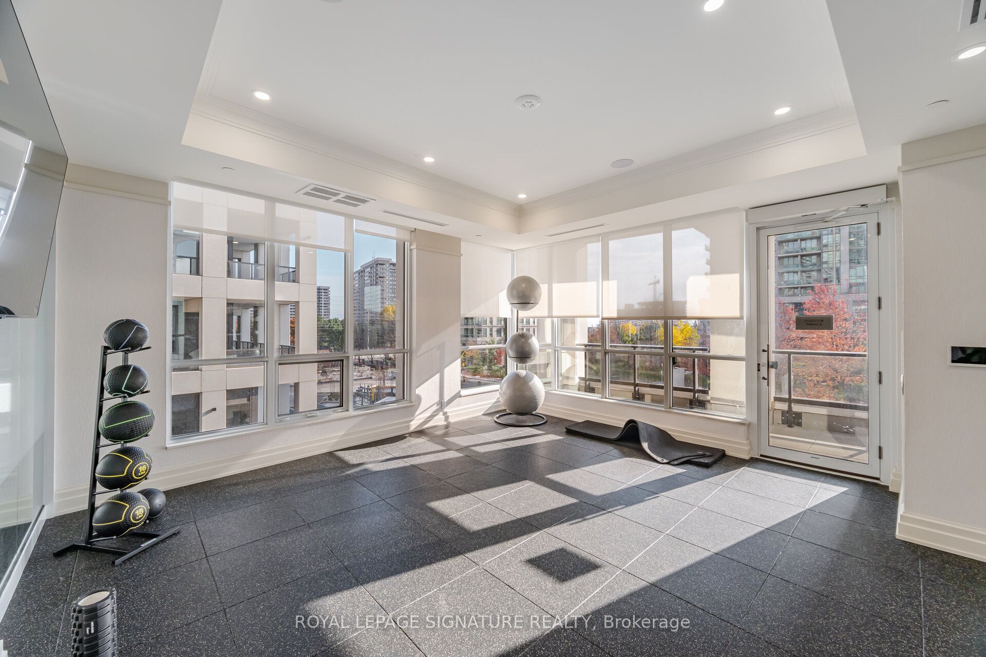 36 Elm Drive, #3007