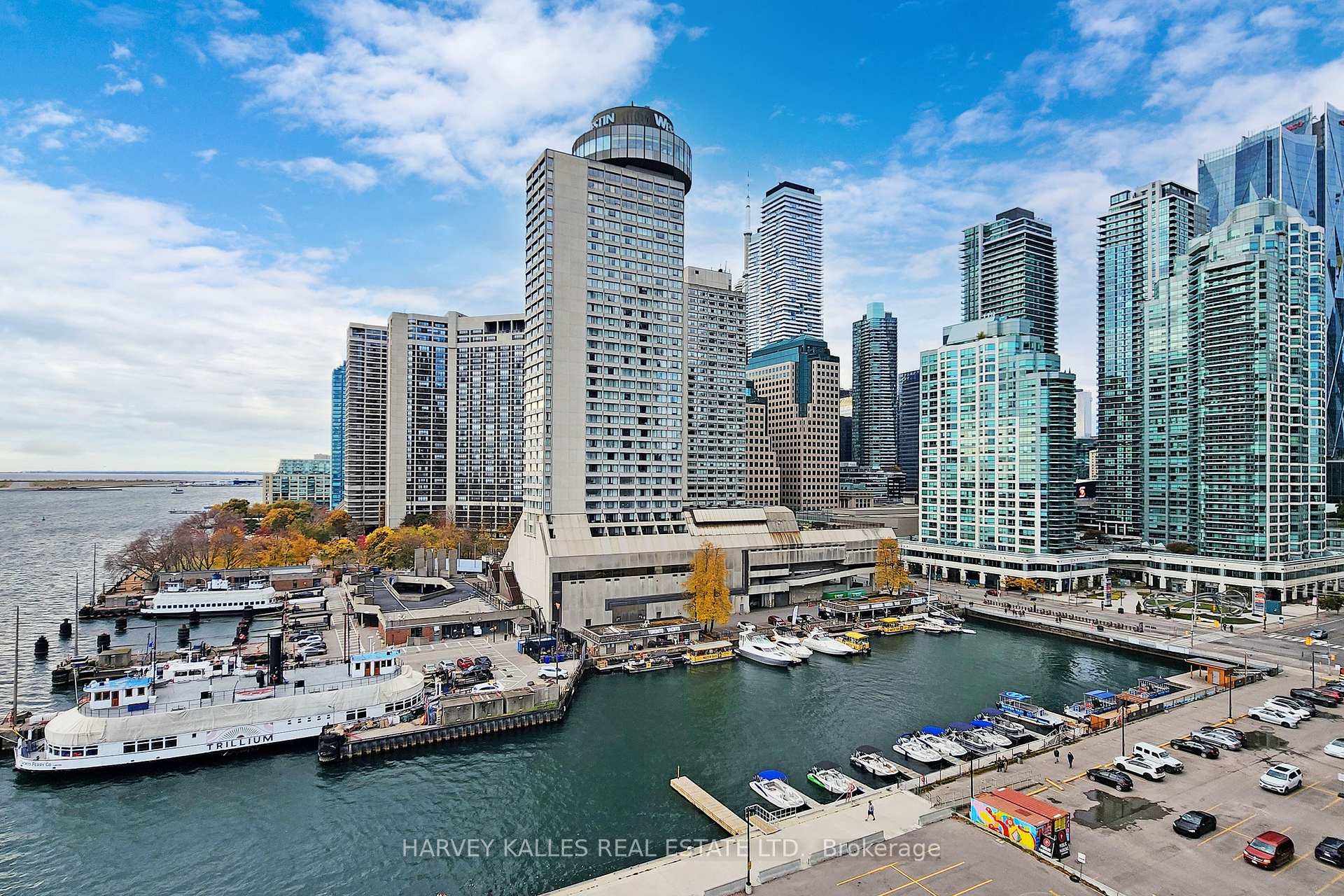 29 Queens Quay N/A E 1006