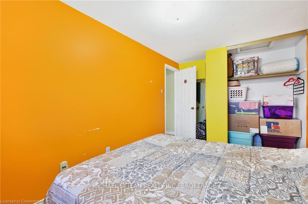 3 Bedrooms Condo at 985 Limeridge,  Hamilton For sale