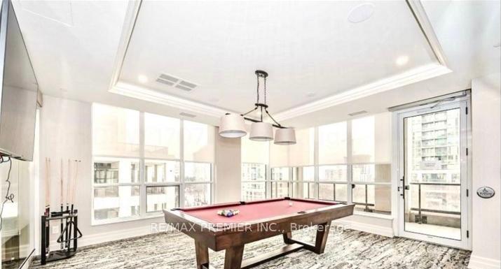 2 Bedrooms Condo at 36 Elm,  Mississauga For sale