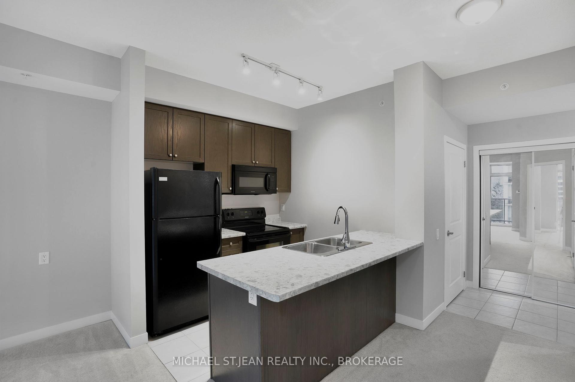 1 Bedroom Condo at 85 Robinson,  Hamilton For sale