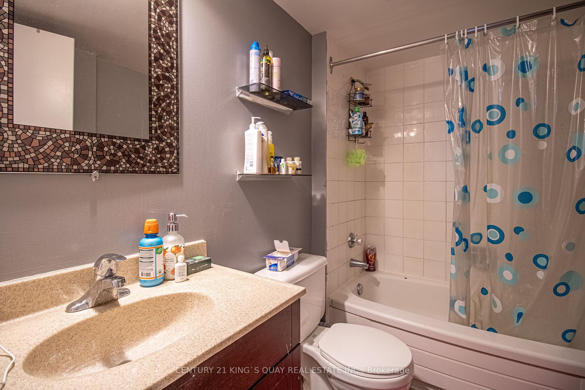 2 Bedrooms Condo at 4185 Shipp, Mississauga For sale