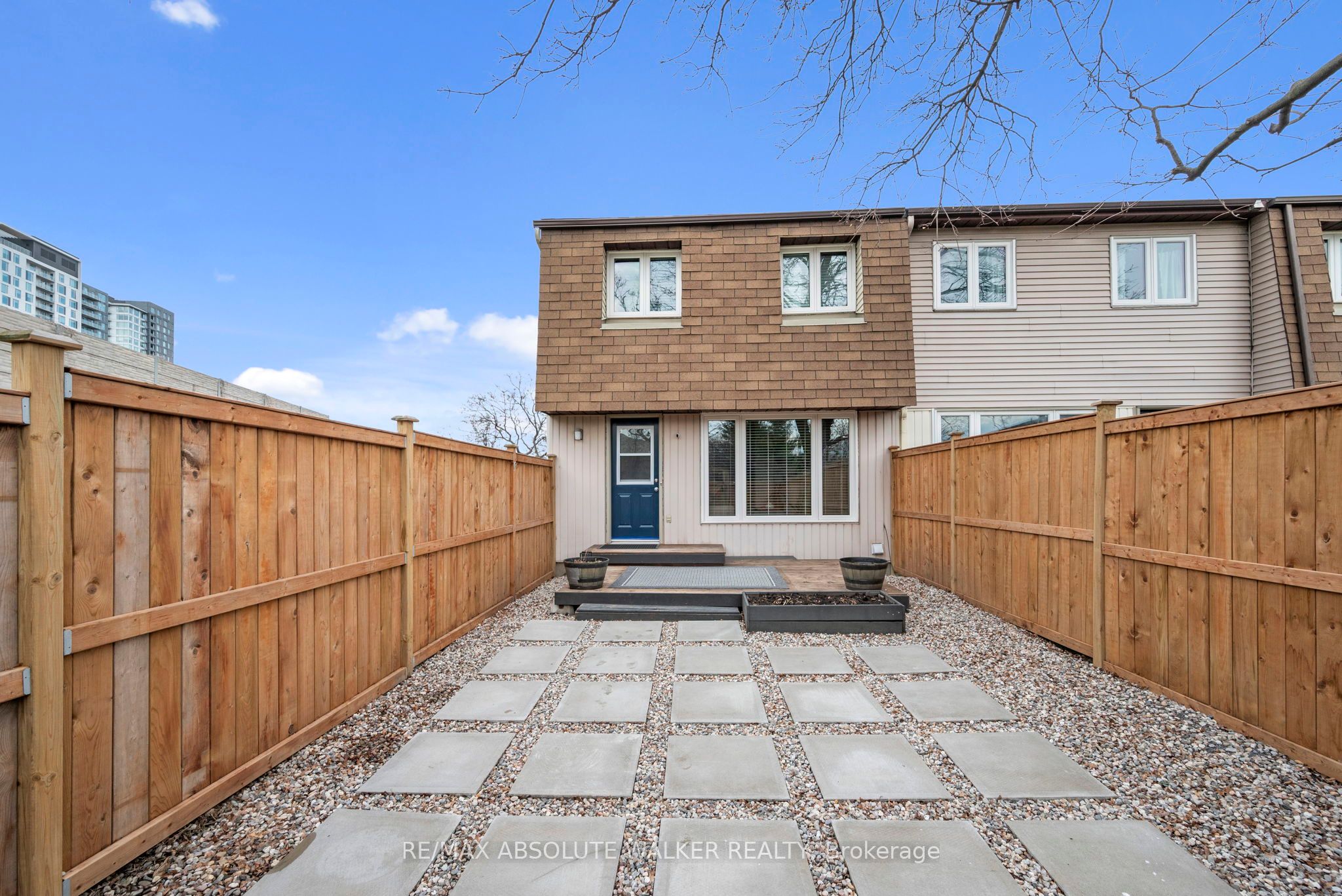 1300 Alness Court, #14