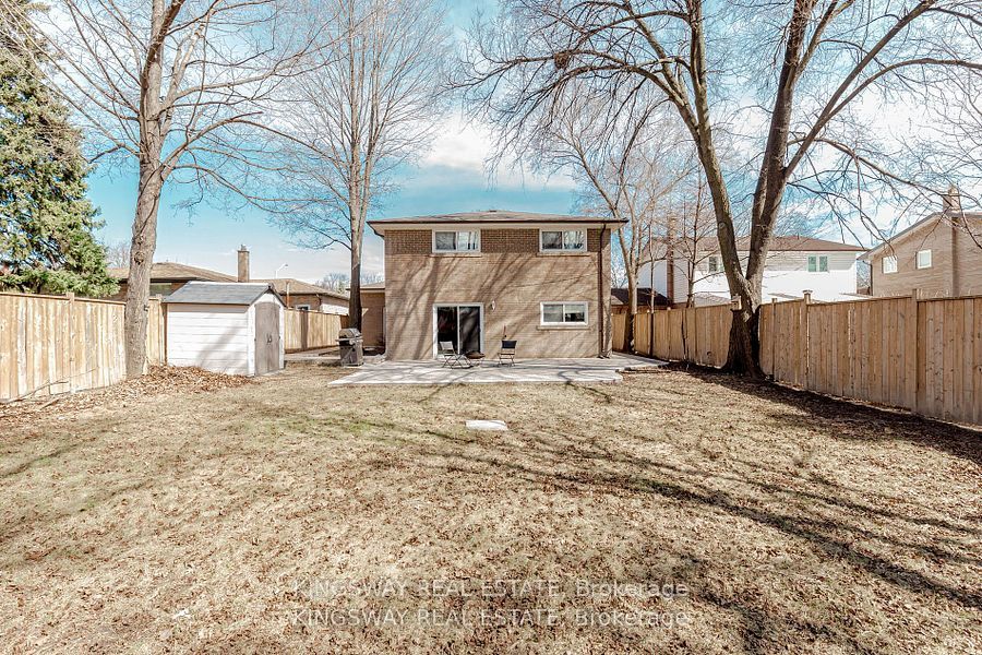 1395 Tyneburn Crescent