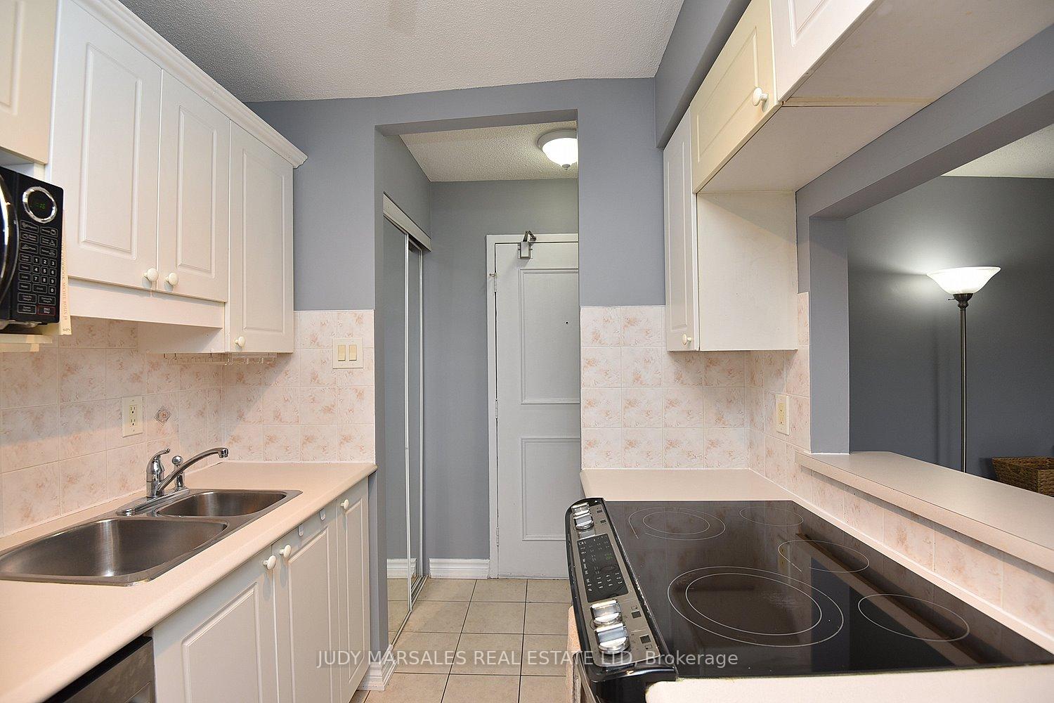 1 Bedroom Condo at 1950 Main,  Hamilton For sale