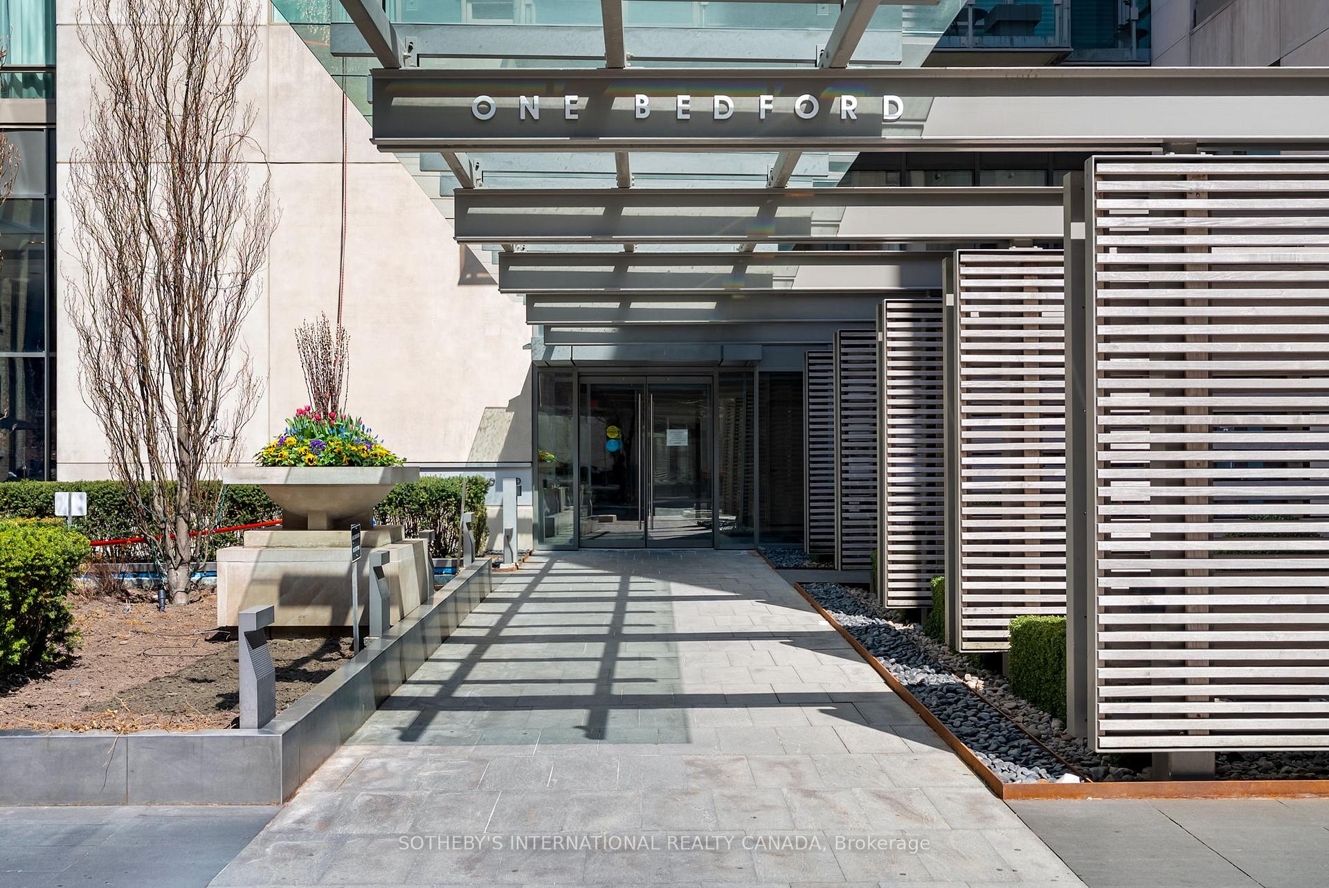 3 Bedrooms Condo at 1 Bedford, Toronto For sale