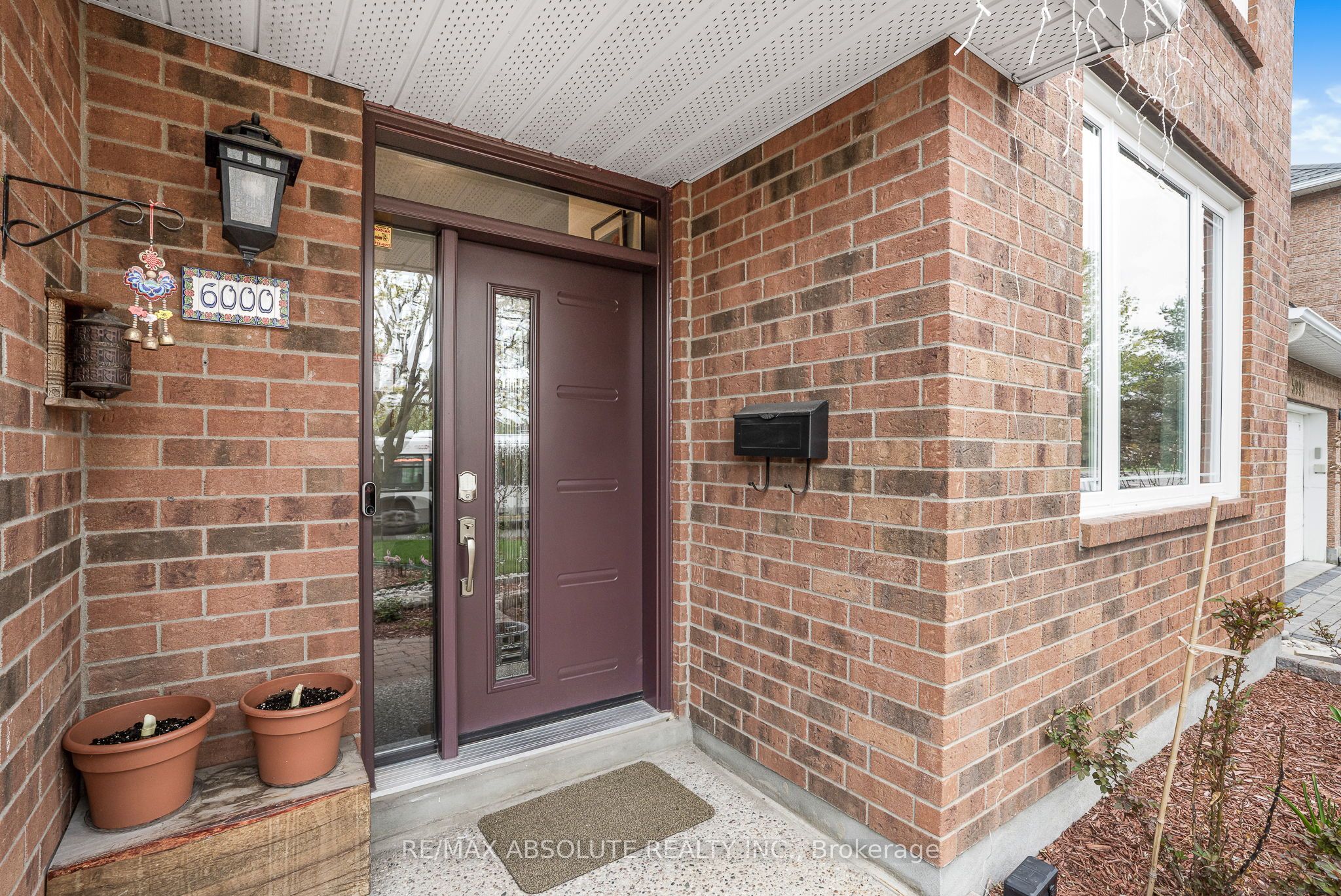 6000 Longleaf Drive, OrleansConventGlenandArea, ON K1W 1J2