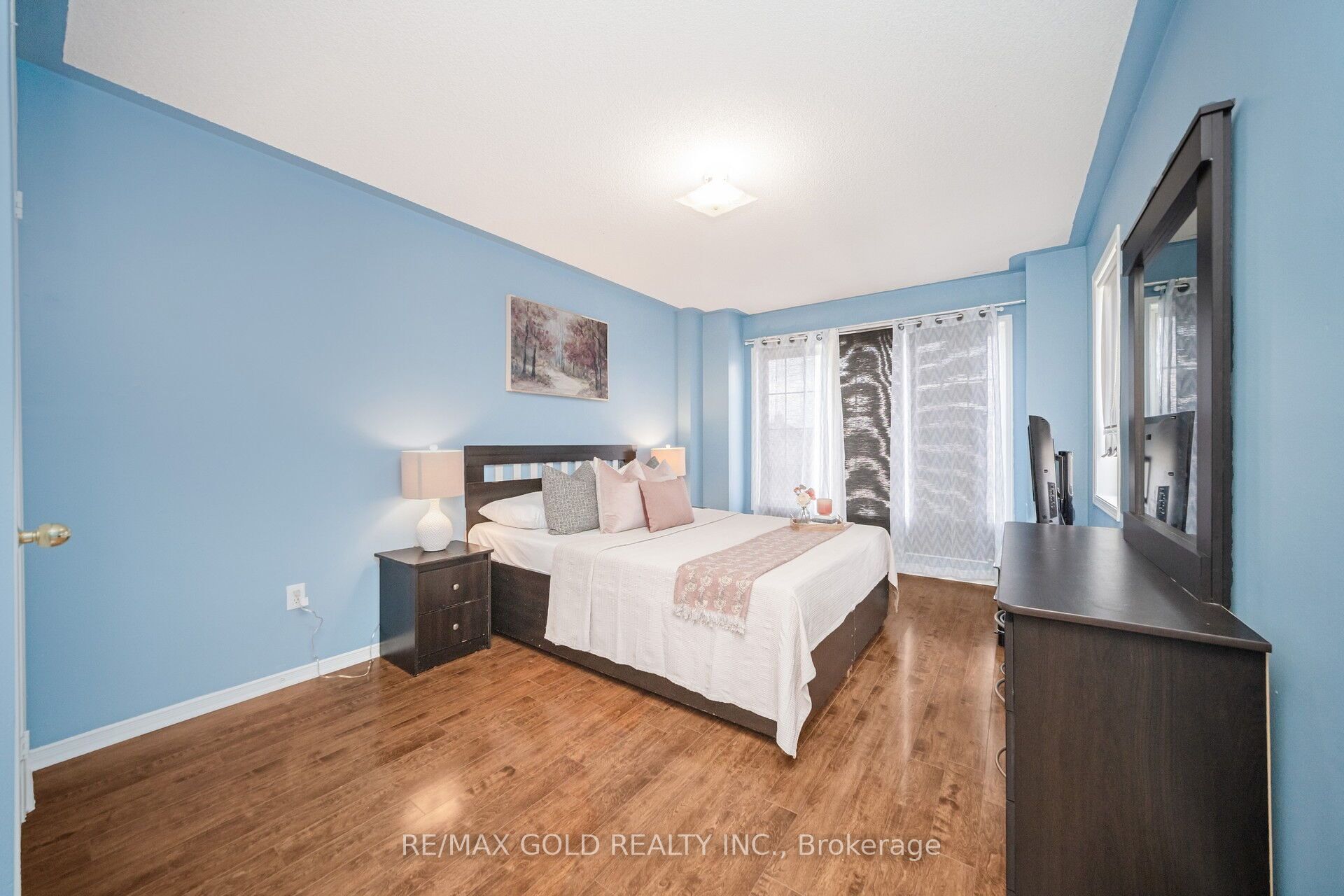 108 Black Forest Drive N