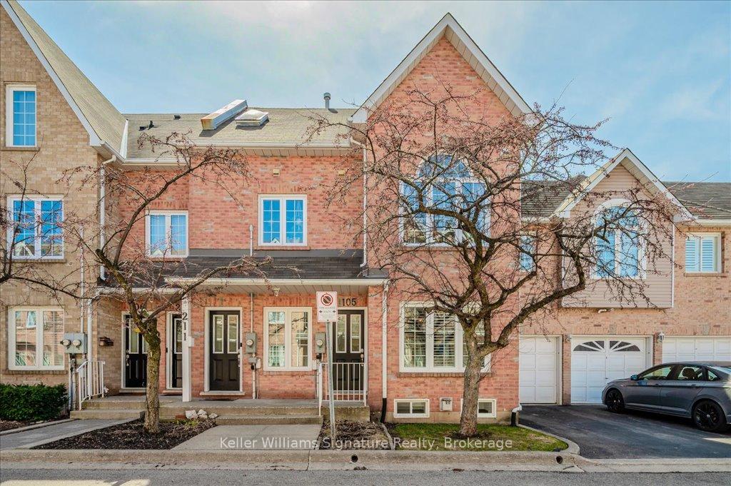 3 Bedrooms Condo at 2055 Walkers,  Burlington For sale