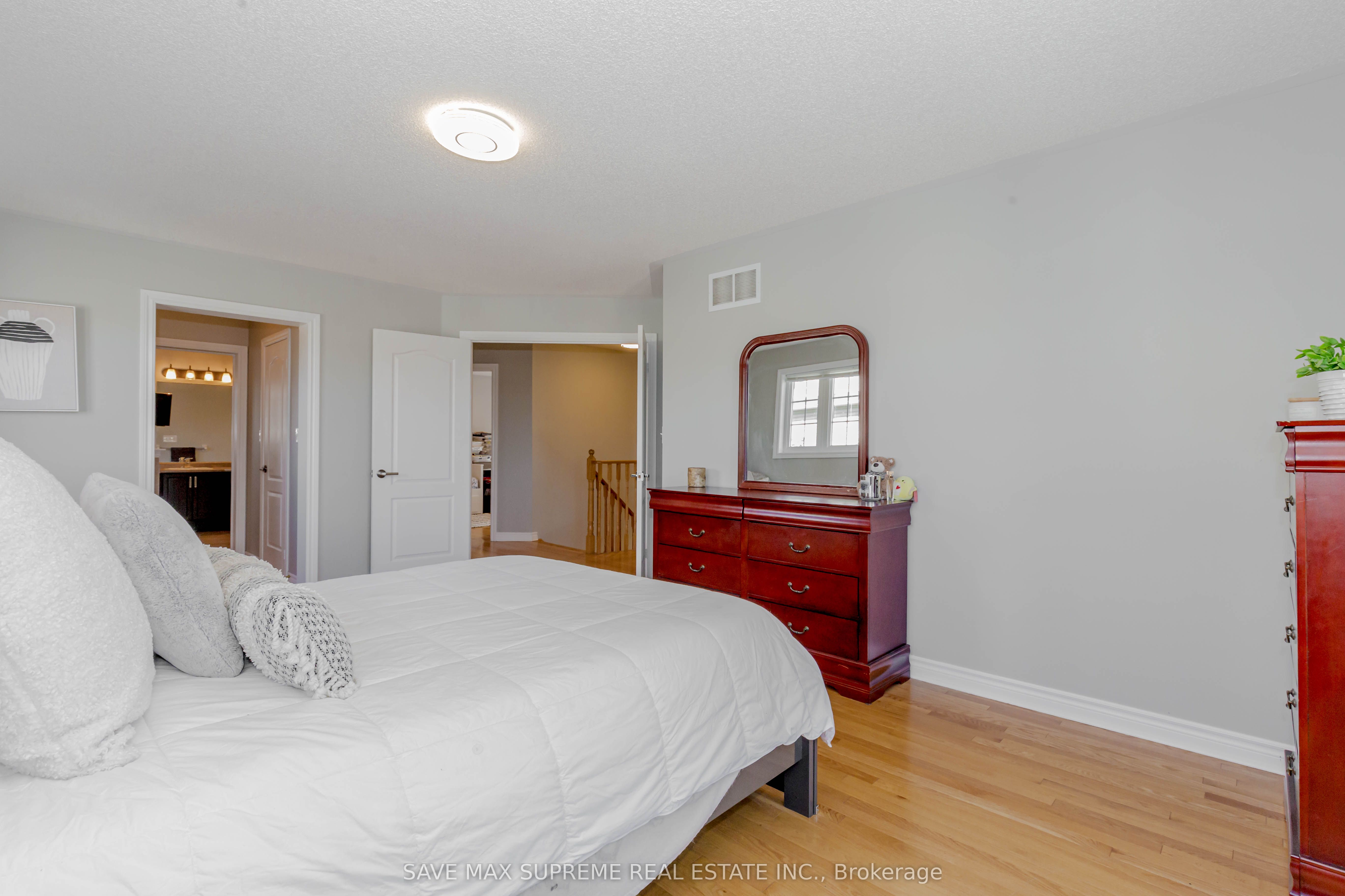 135 Prince William Way
