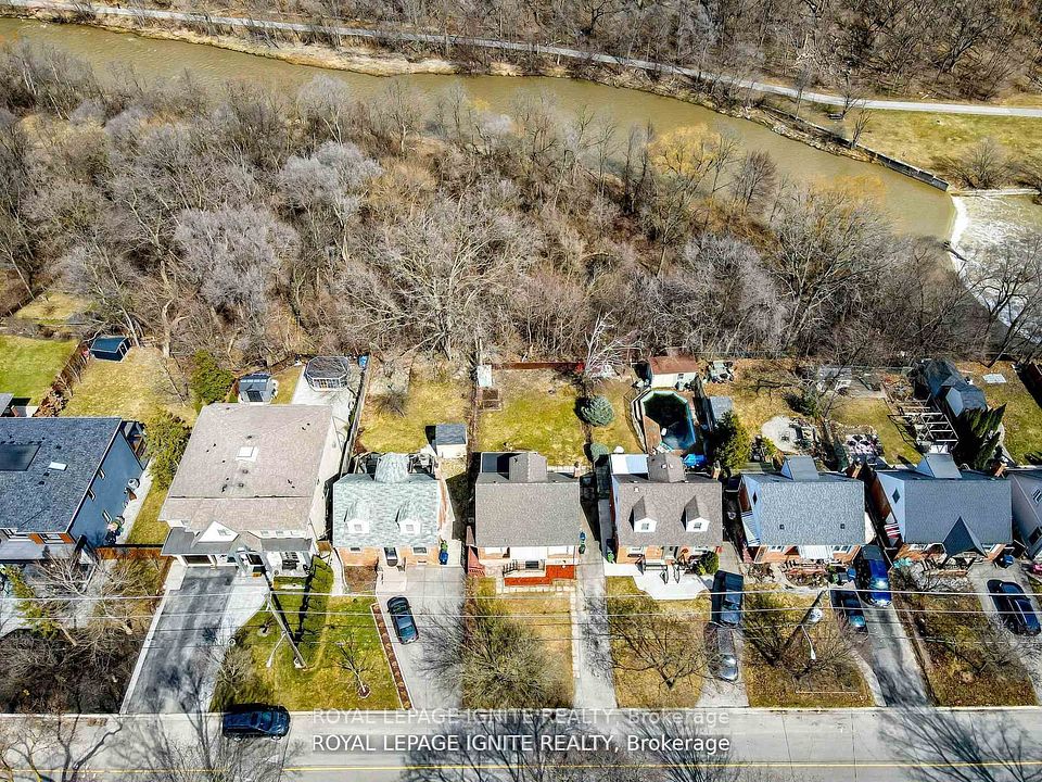 53 Riverview
