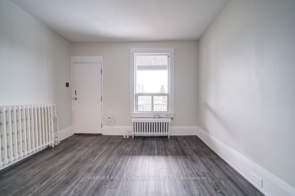 1074 St Clair Avenue W 2