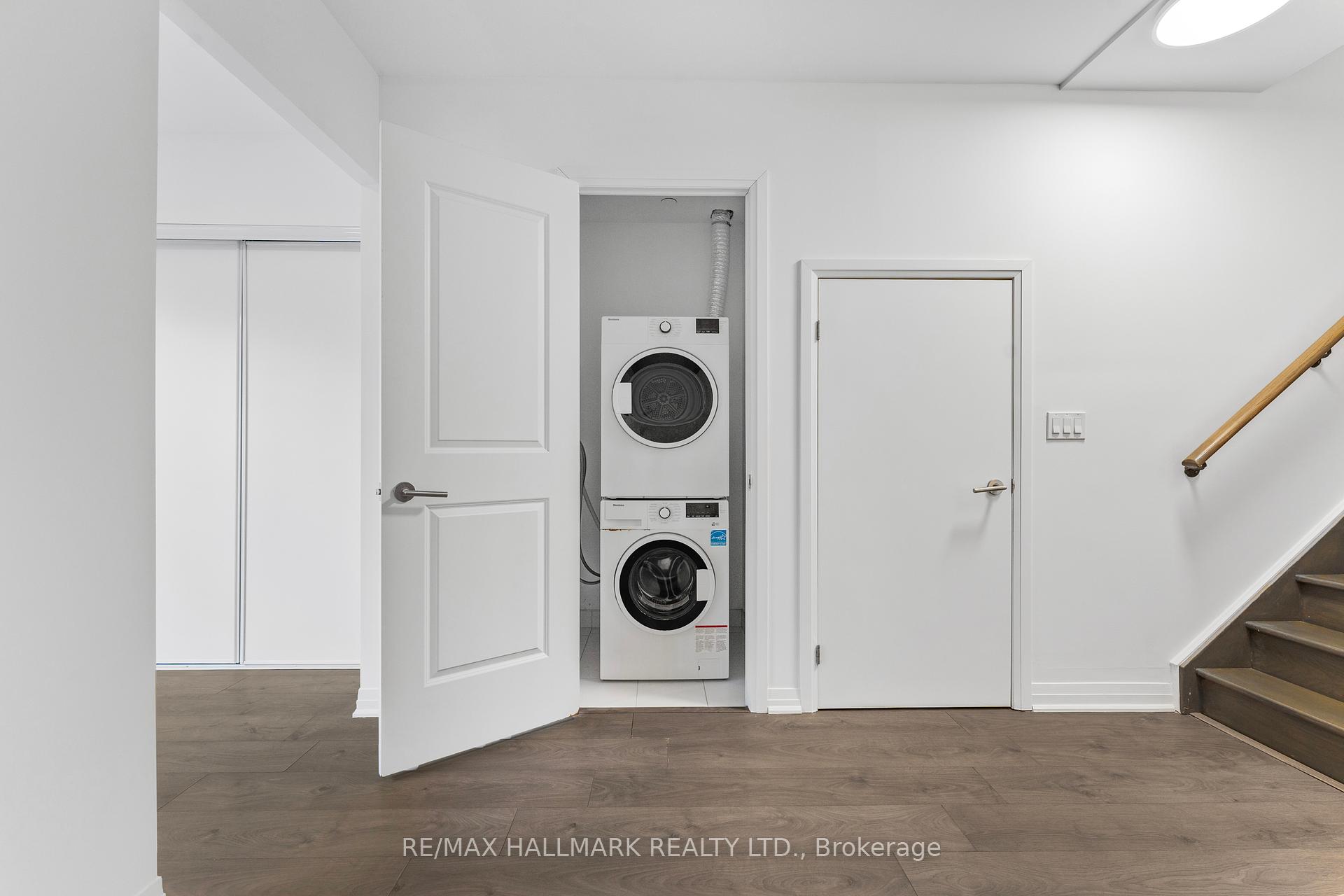 2 Bedrooms Condo at 2301 Danforth, Toronto For sale