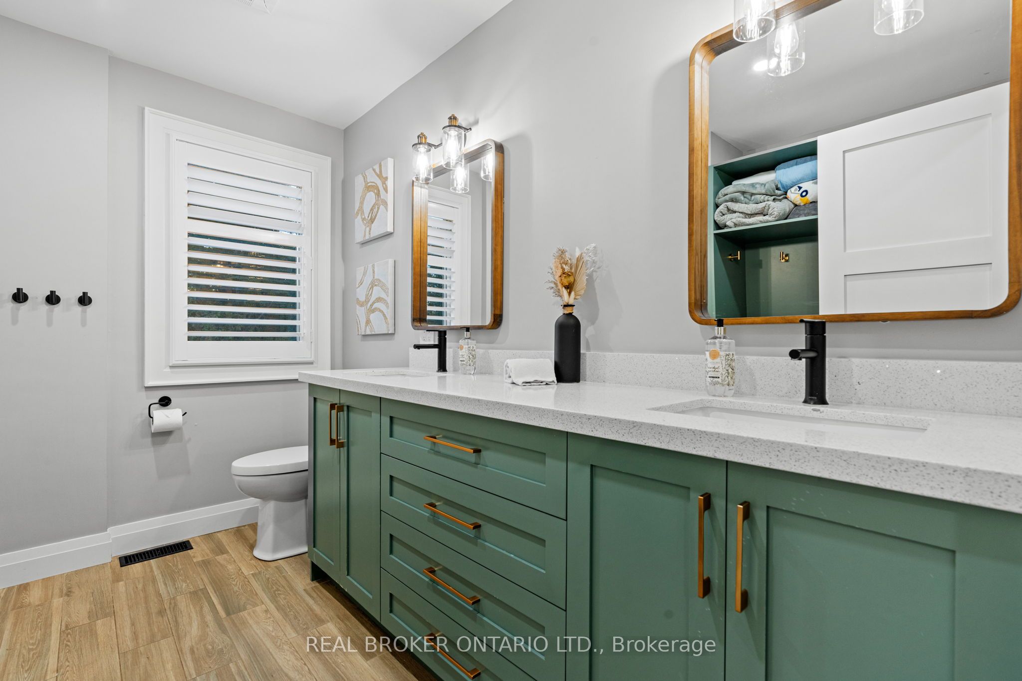 3 Oak Ridge Court