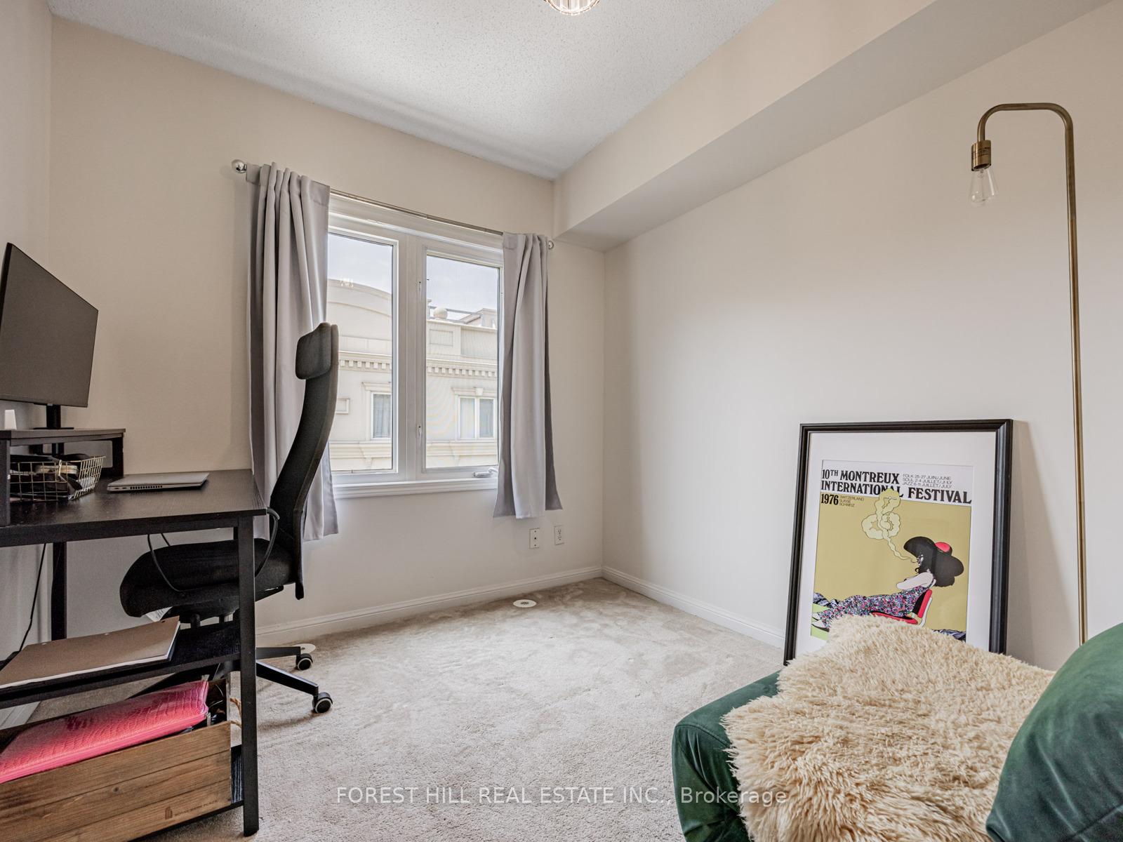 2 Bedrooms Condo at 68 Carr, Toronto For sale