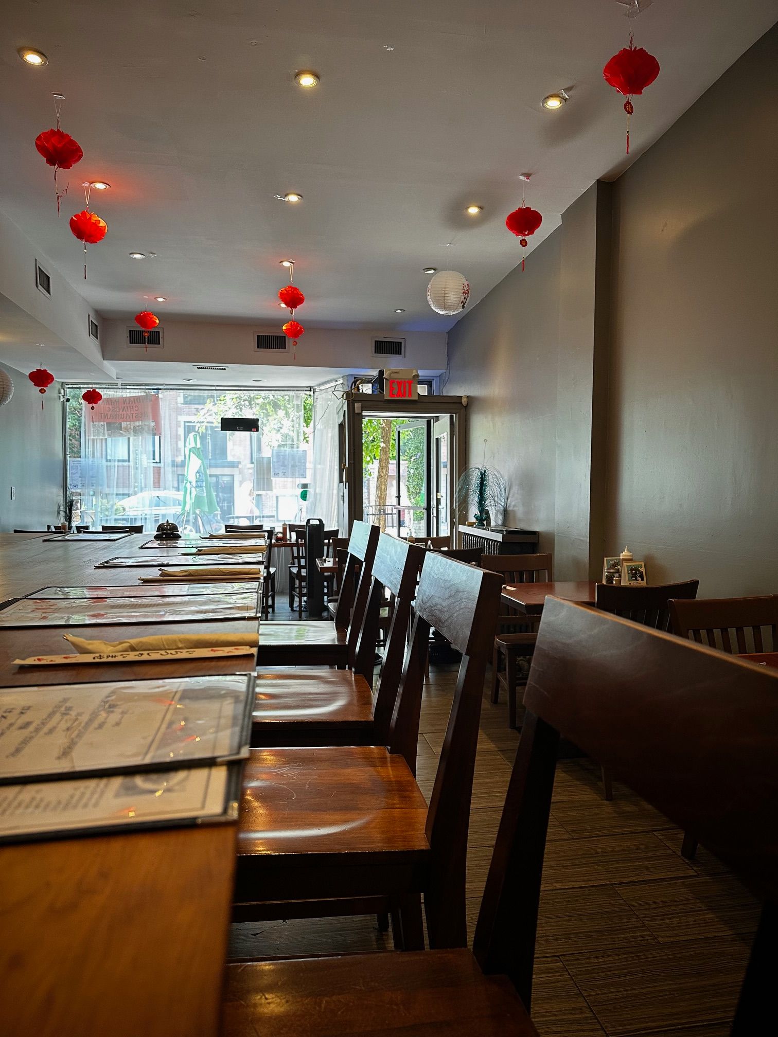 371 Roncesvalles Avenue Toronto W01 Ontario M6R 2M7