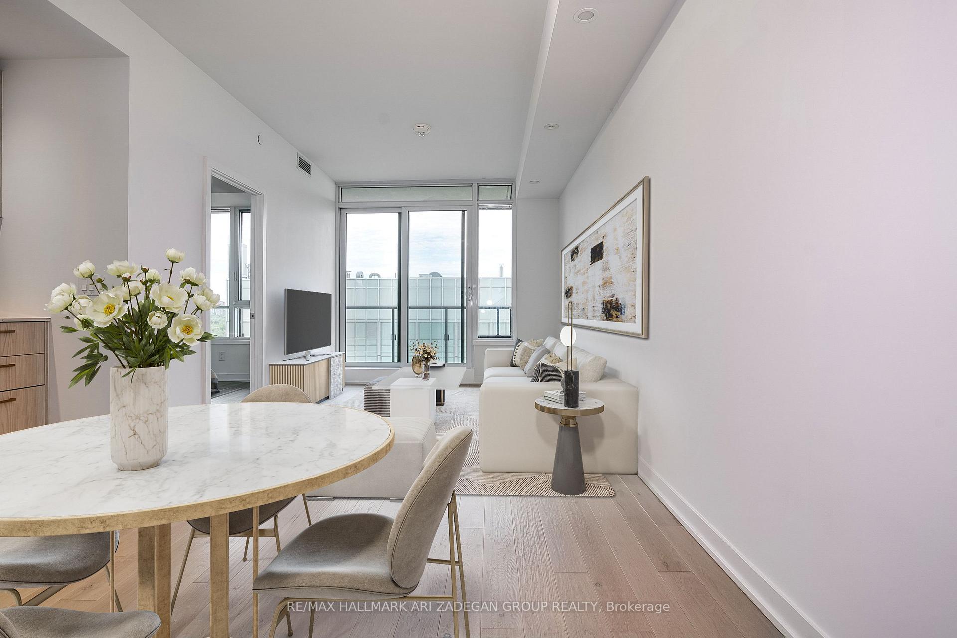 3 Bedrooms Condo at 1926 Lake Shore, Toronto For sale