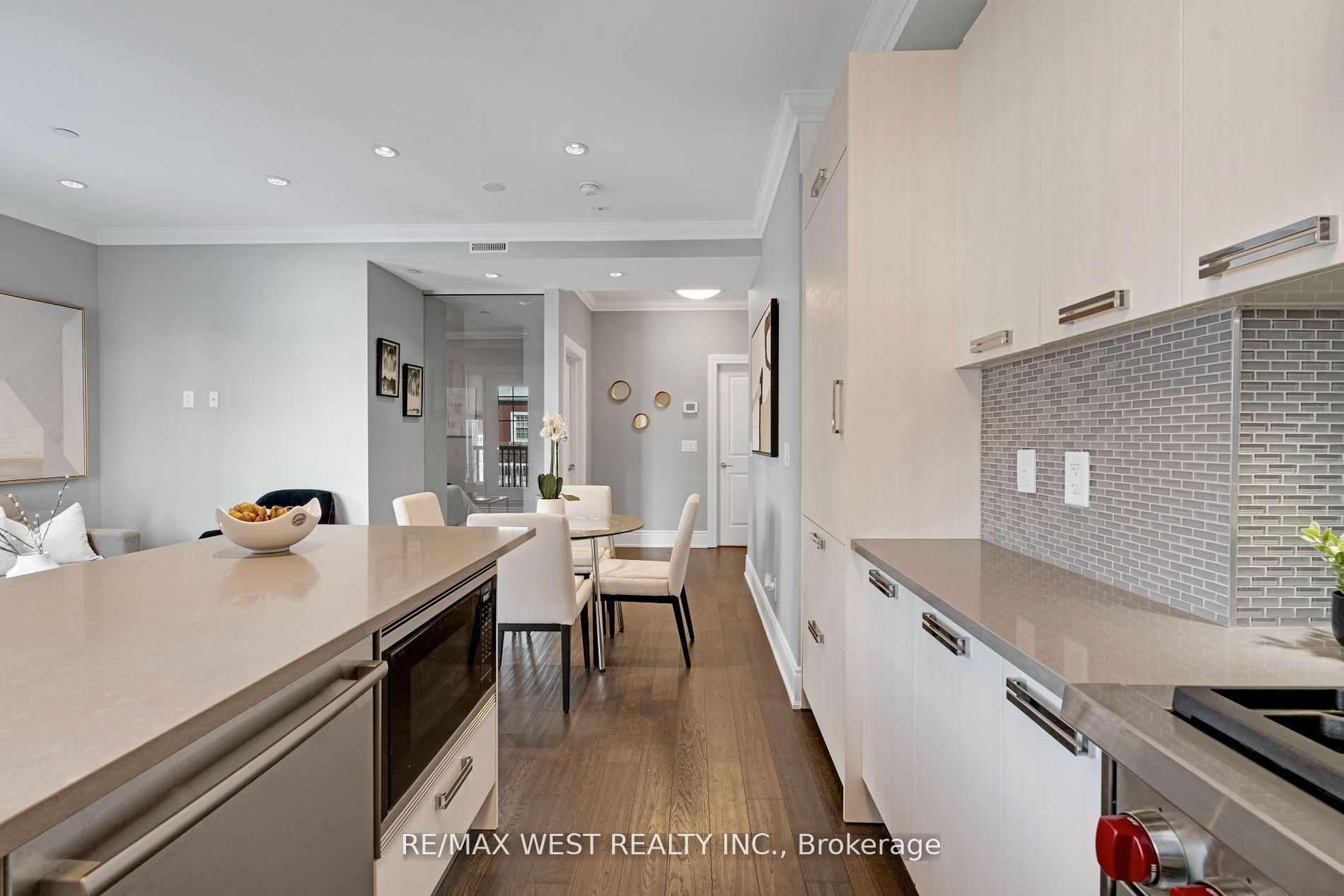 10360 Islington Avenue, #201