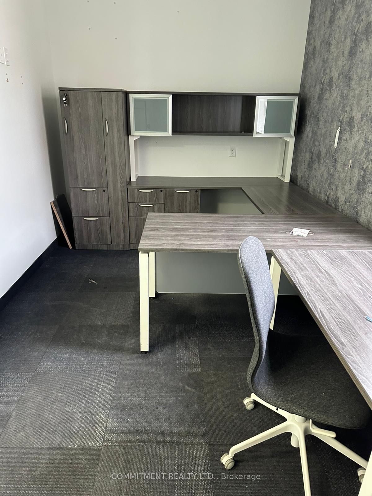 218 Export Boulevard, #108