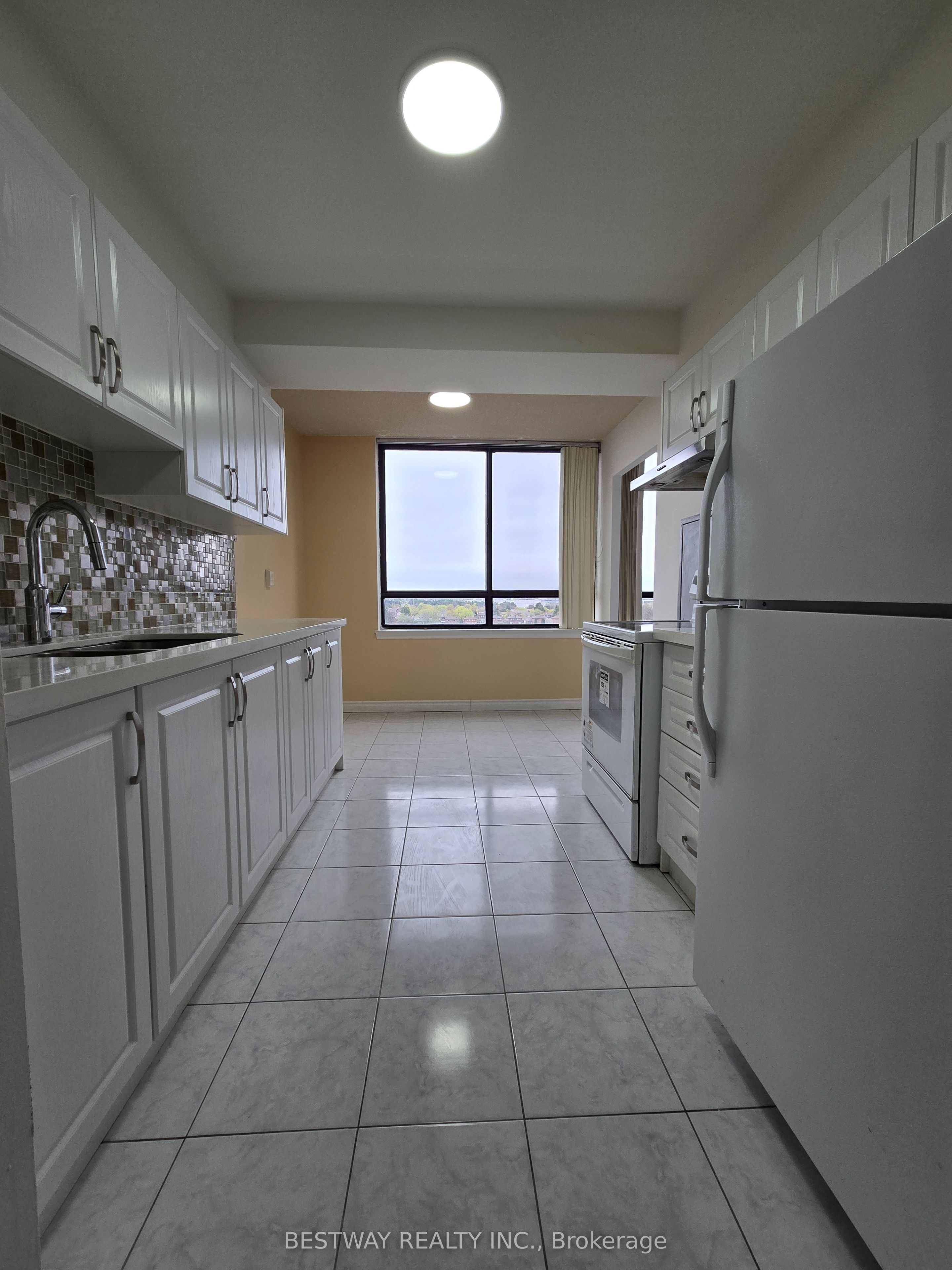 75 Bamburgh Circle, #928