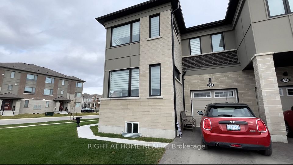 64 Lockyer Drive