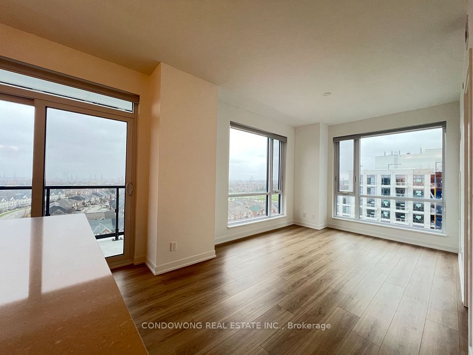 7950 Bathurst