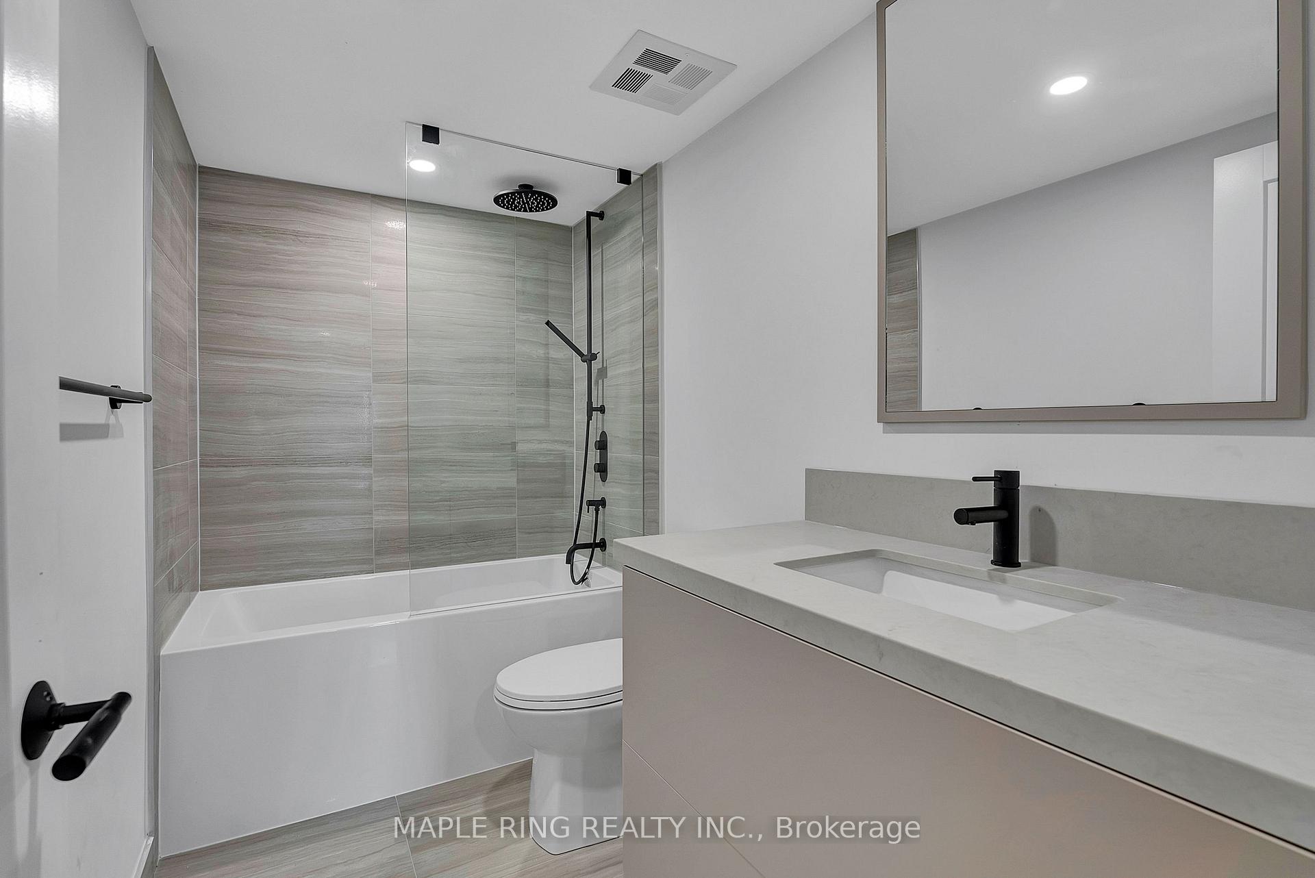 2 Bedrooms Condo at 2485 Taunton,  Oakville For sale