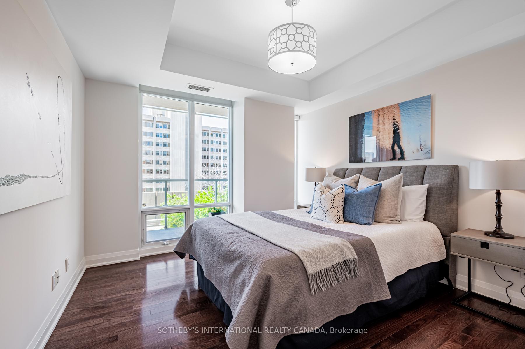 2 Bedrooms Condo at 1 Bedford, Toronto For sale