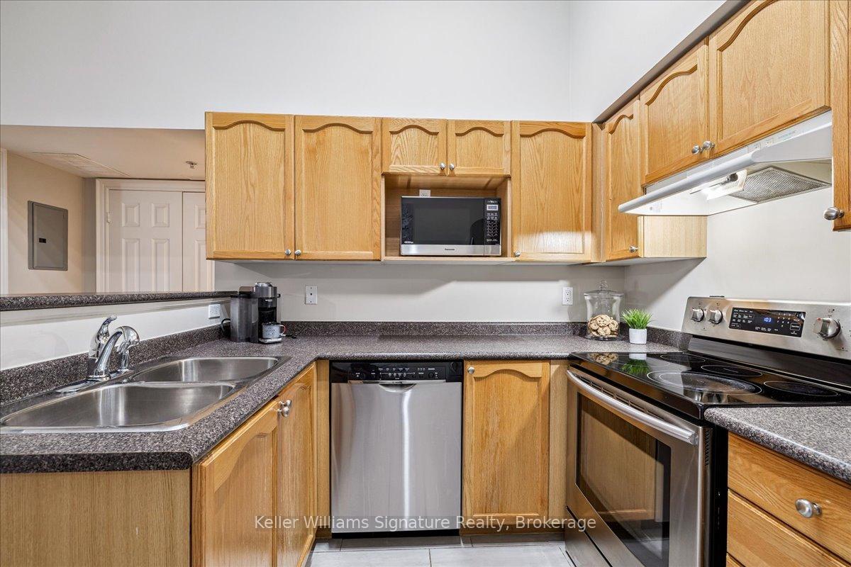 1 Bedroom Condo at 1470 Bishops, Oakville For sale