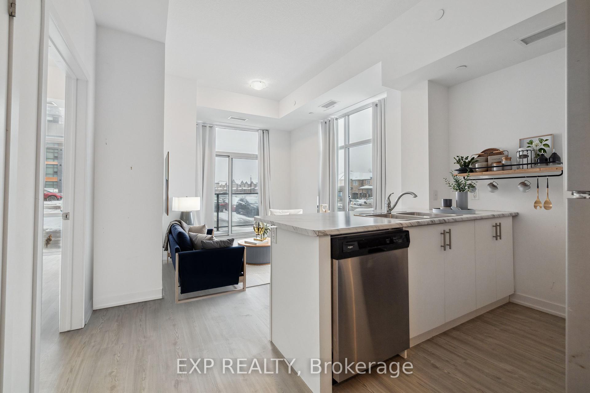 2 Bedrooms Condo at 450 Dundas,  Hamilton For sale