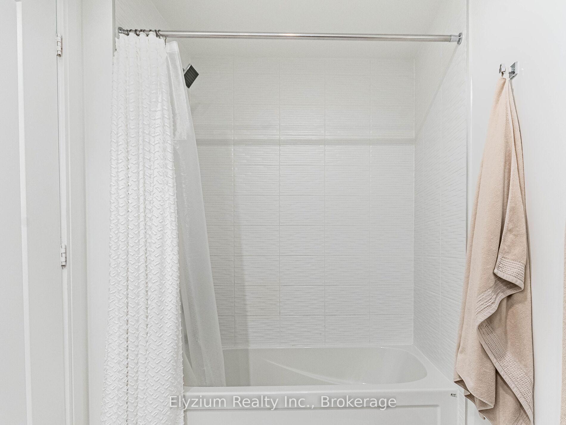 1 Bedroom Condo at 65 Annie Craig,  Toronto For sale
