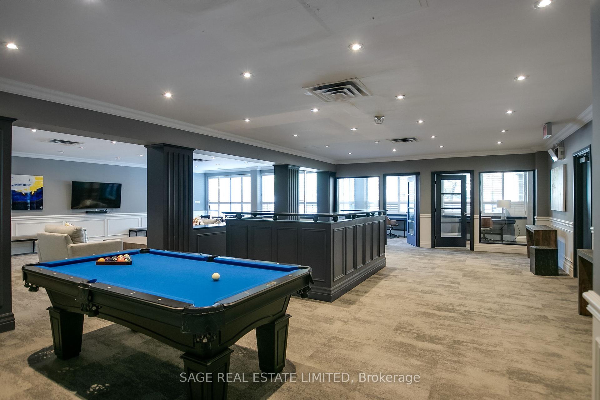2 Bedrooms Condo at 111 Merton, Toronto For sale
