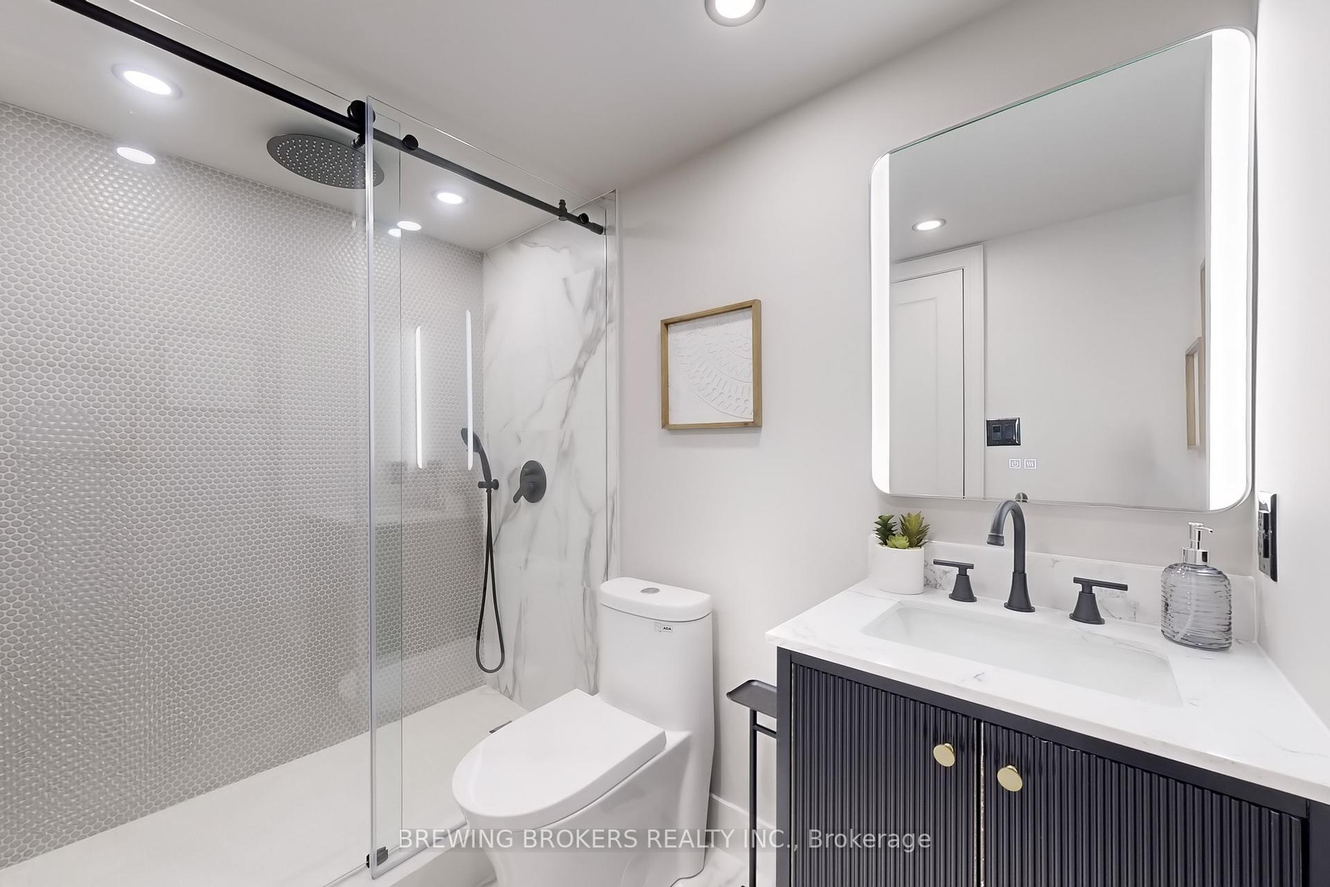 2 Bedrooms Condo at 85 Skymark, Toronto For sale