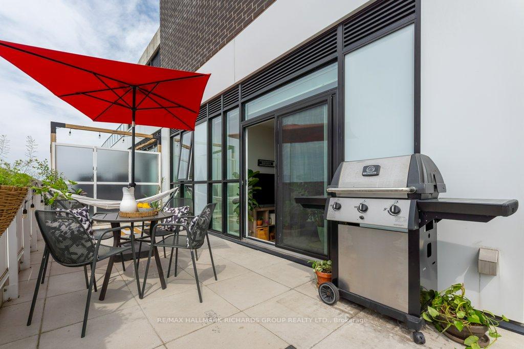 2 Bedrooms Condo at 2301 Danforth, Toronto For sale