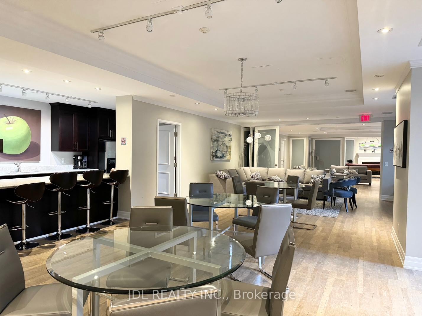 3 Bedrooms Condo at 934 Mount Pleasant,  Toronto For sale