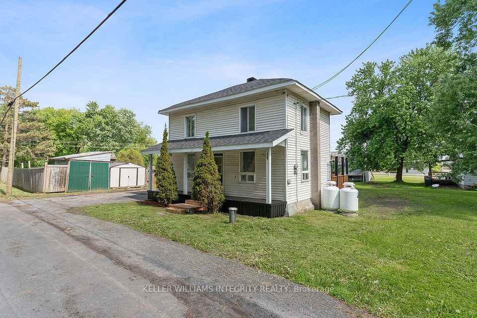 16346 Centennial Drive, North Stormont, ON K0C 1C0