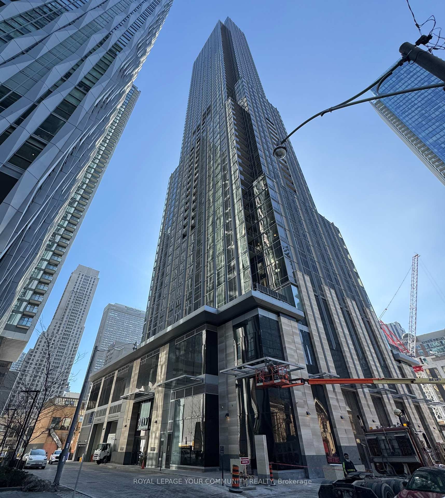 1 Bedroom Condo at 11 Yorkville, Toronto For sale
