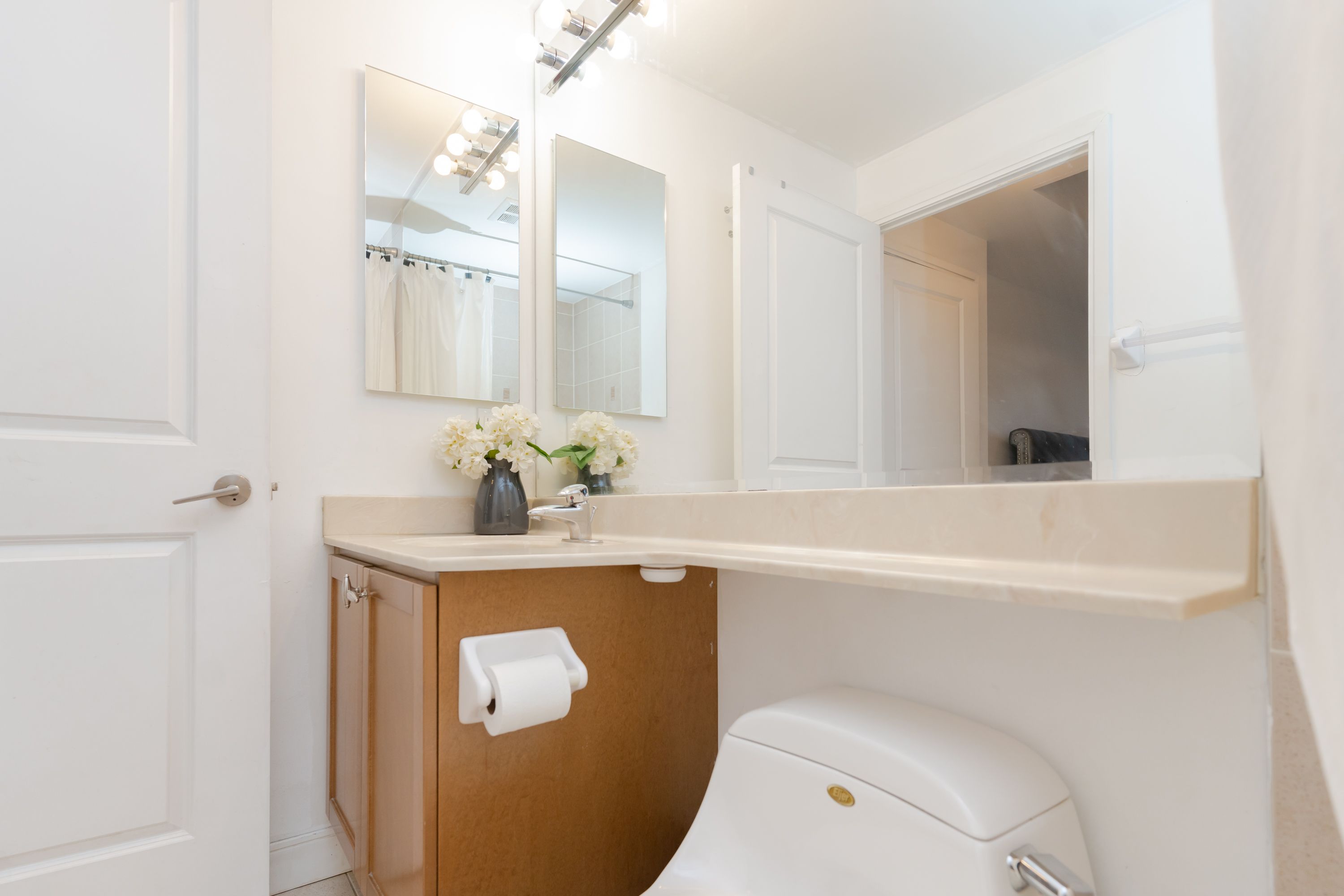 80 Absolute Avenue 3206